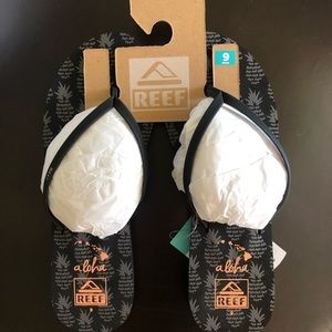 Reef Bliss-full Flip Flops 🍍🍍🍍 NWT Size 9